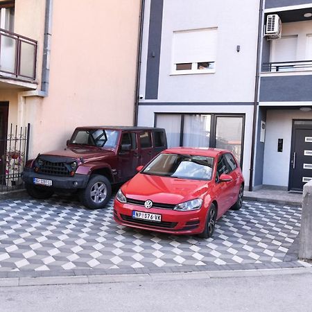 Demir Apartmani Novi Pazar Ngoại thất bức ảnh