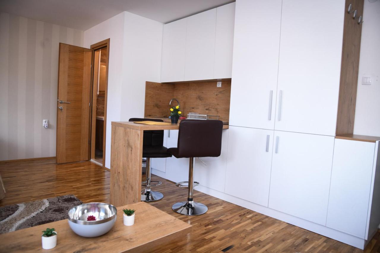 Demir Apartmani Novi Pazar Ngoại thất bức ảnh