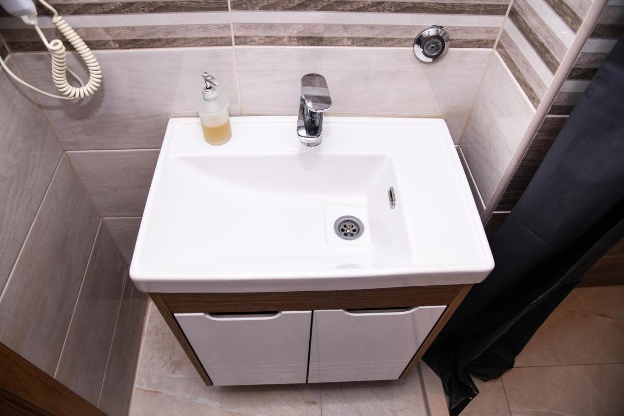 Demir Apartmani Novi Pazar Ngoại thất bức ảnh